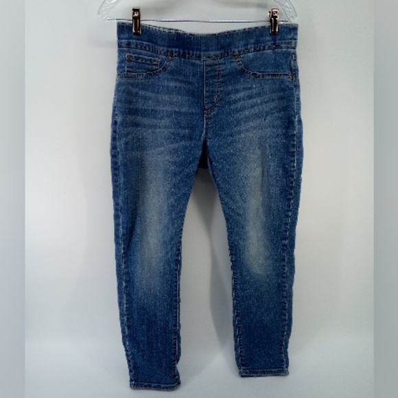Signature Levi Strauss Totally Shaping Pull On Skinny Jean Jeggings 12s Short - Picture 1 of 11